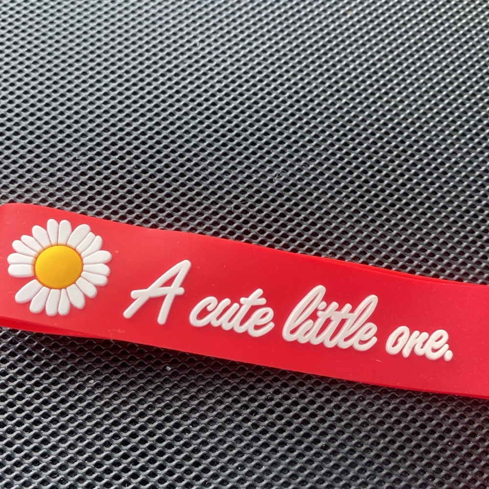 Red Sneaker Keychain - Picture 4 of 4